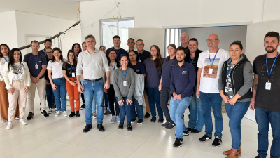 PREFEITO CLÉBER FONTANA ACOMPANHA SERVIDORES DO CONSUD EM VISITA AO HOSPITAL INTERMUNICIPAL